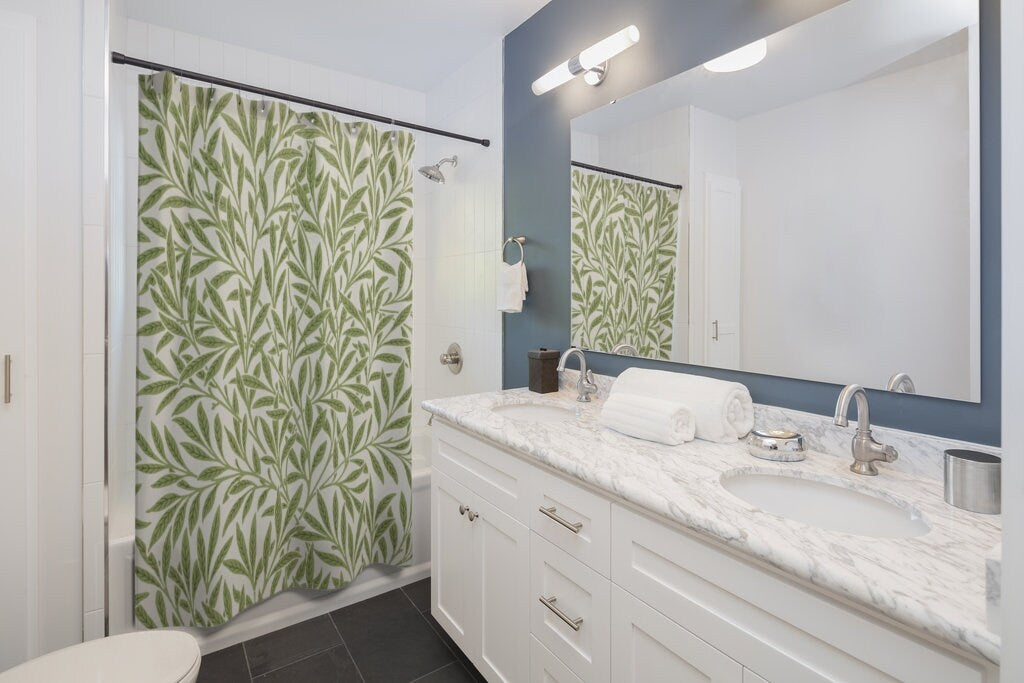 Botanical Shower Curtain, Green Shower Curtain, Plant Bathroom, Botanical Bathroom, Green Bathroom Decor, William Morris, Plant Shower