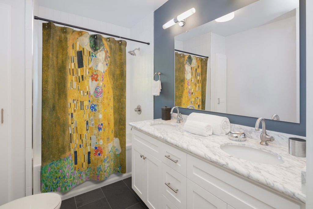 Klimt Shower Curtain, The Kiss Klimt, Gustav Klimt Art, Gold Shower Curtain, Art Shower Curtain, Yellow Bathroom, The Kiss Shower Curtain