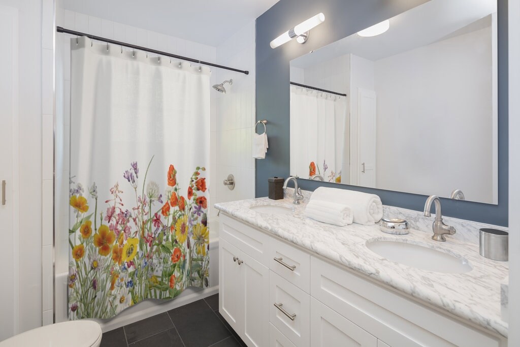 Floral Shower Curtain, Botanical Bathroom, Floral Bathroom, Sunflower Decor, Nature Bathroom, Boho Bathroom, Flower Bathroom