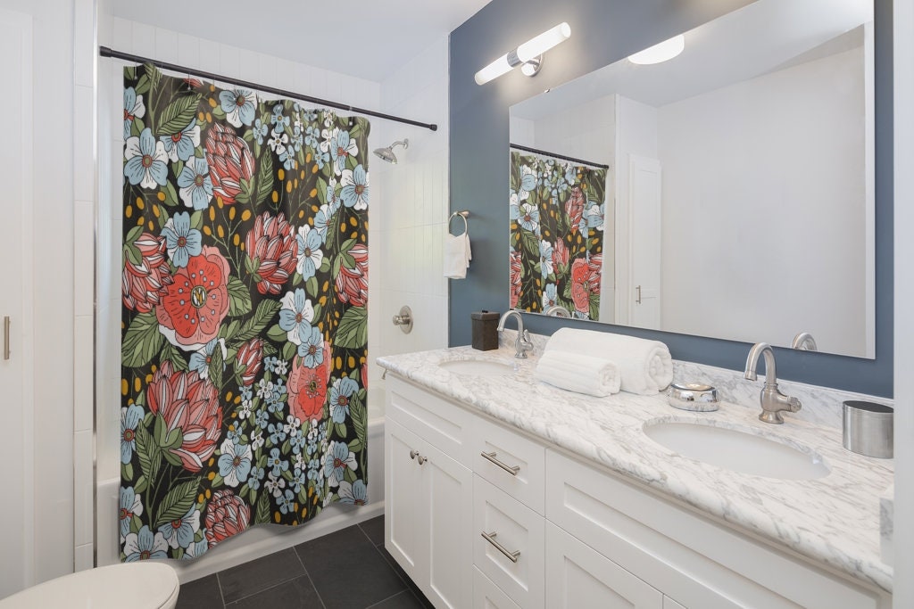 Black Shower Curtain, Flower Shower Curtain, Floral Bathroom, Boho Shower Curtain, Boho Bathroom, Nature Bathroom, Black Bathroom Decor