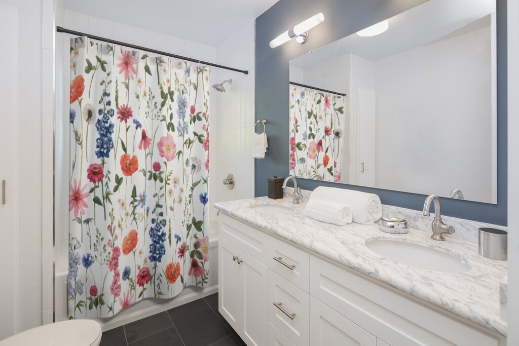 Floral Shower Curtain, Watercolor Floral, Floral Bathroom, Boho Shower Curtain, Botanical Bathroom, Plant Shower Curtain, Boho Bathroom
